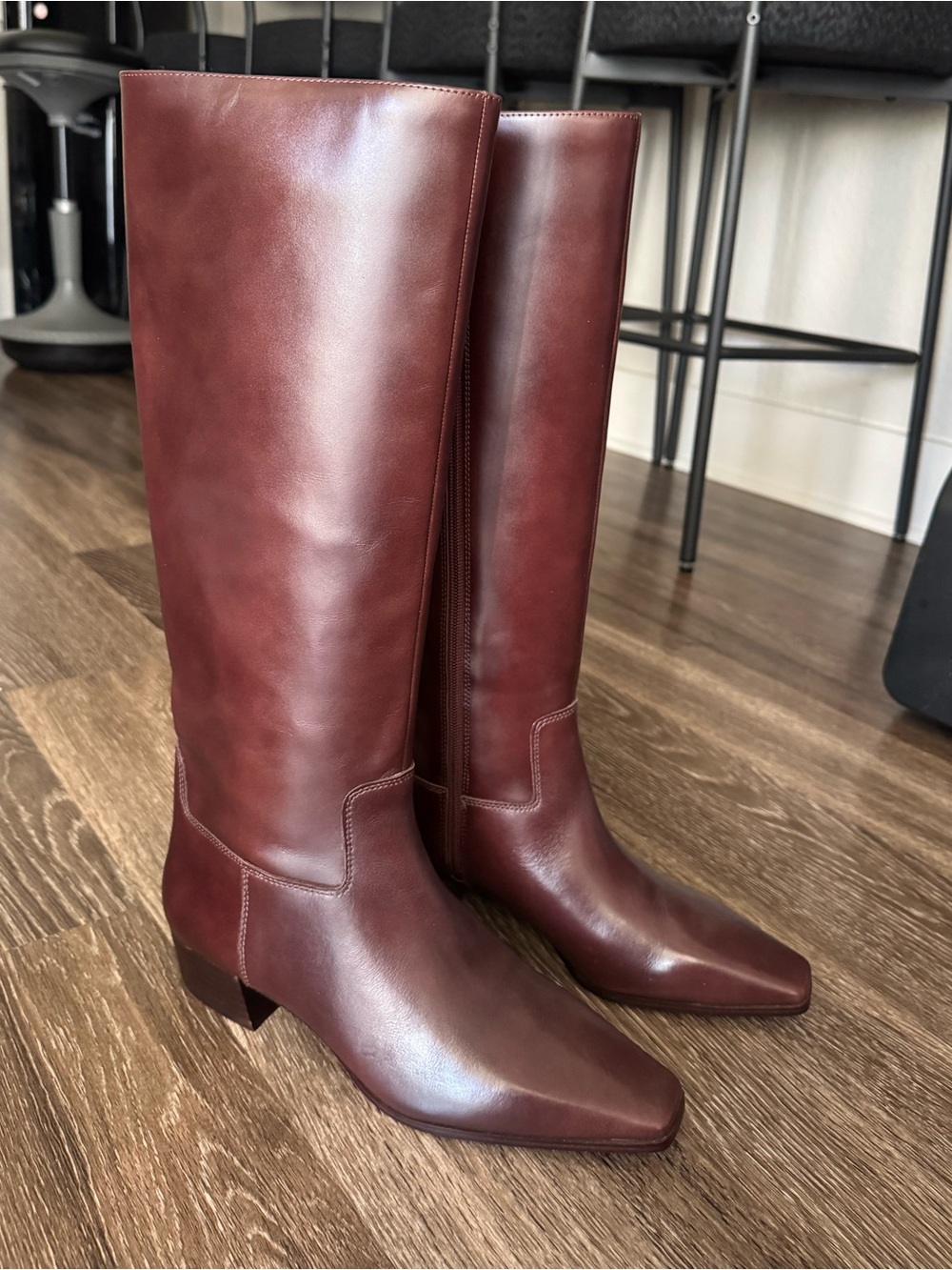 Vince Camuto Pavla Narrow Calf Knee High Boot Rich Mahogany Size 8 - Picture 2 of 5